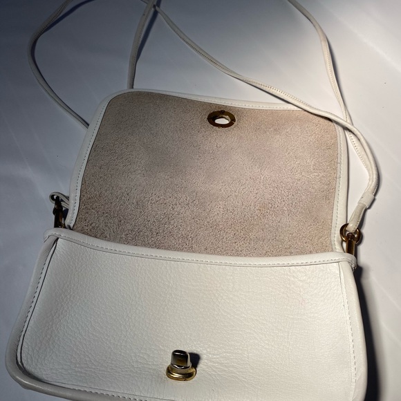 Vintage Coach 🔥🔥SOLD🔥🔥 - Picture 5 of 8